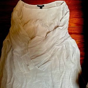 White blouse Zac and Rachel